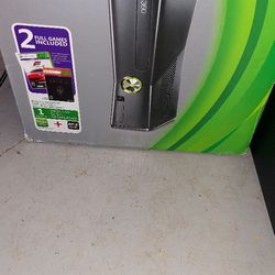 Xbox 360 With Box One Control And Four Games 