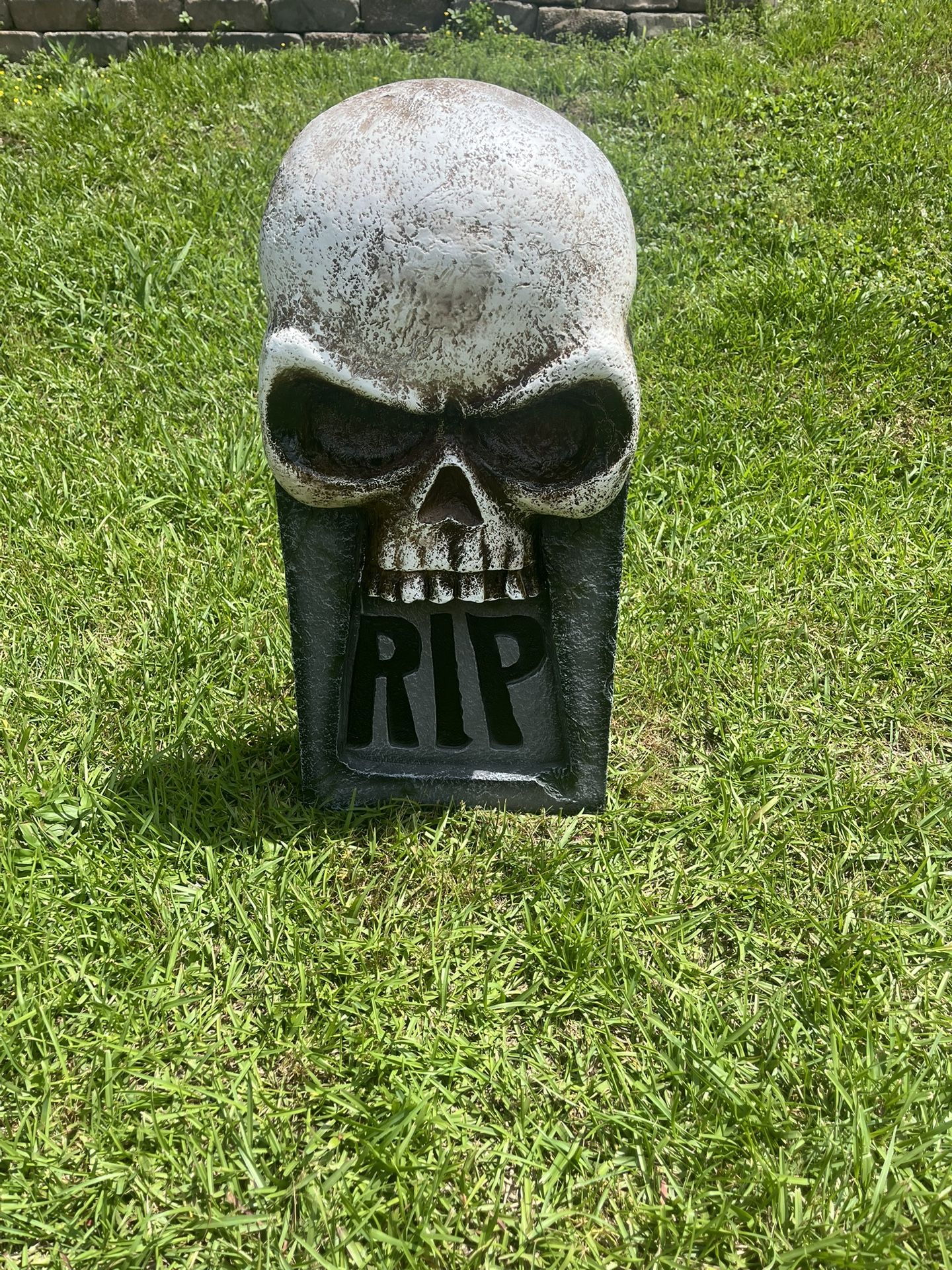 Skeleton Tombstone