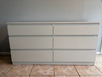 White 6 drawer dresser