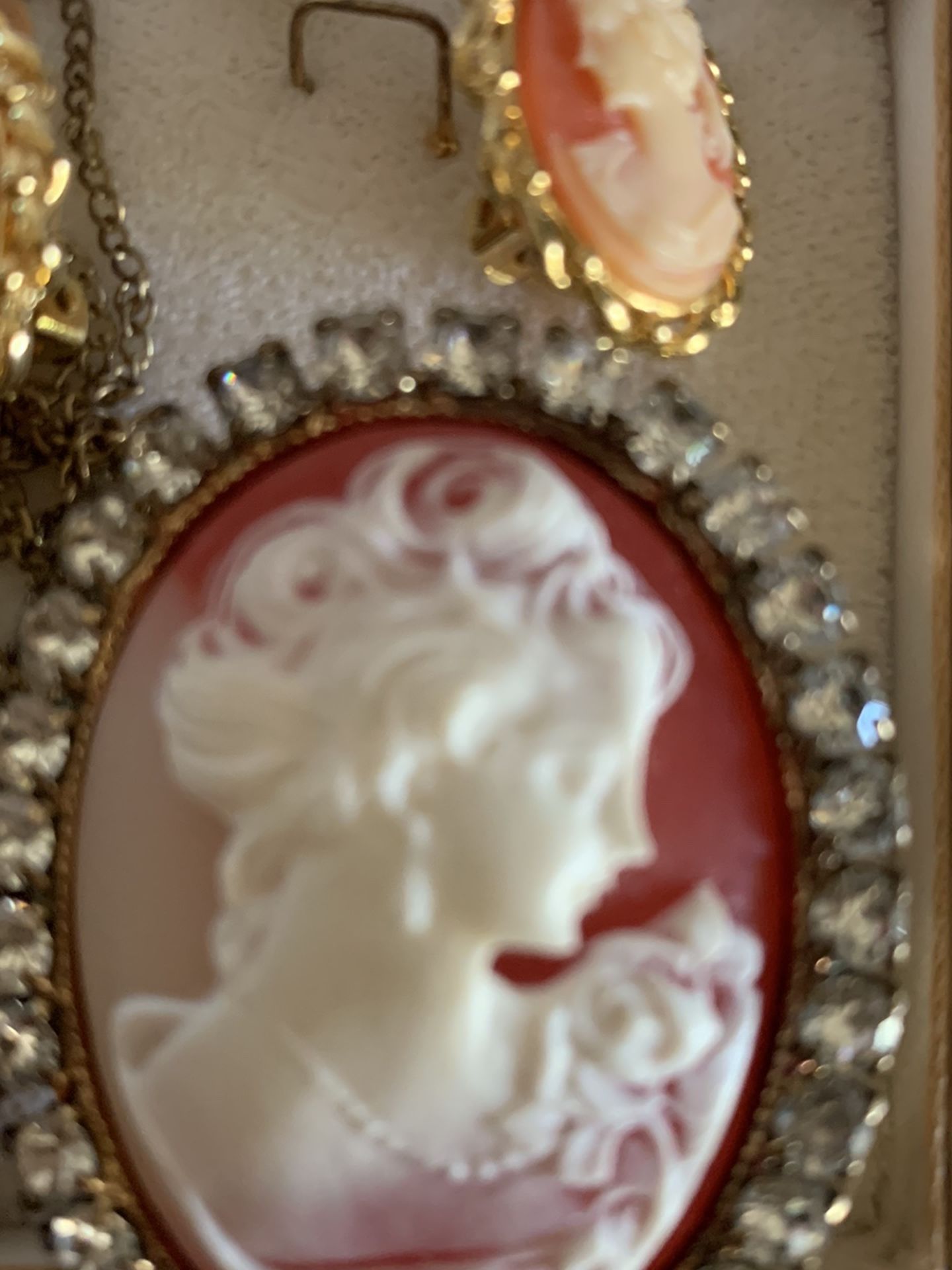 Vintage set of Cameo ( necklace , ring,brooch and earrings )