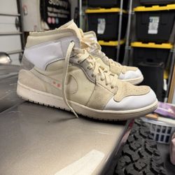 Jordan 1 Mids SE Craft Inside out White Grey 