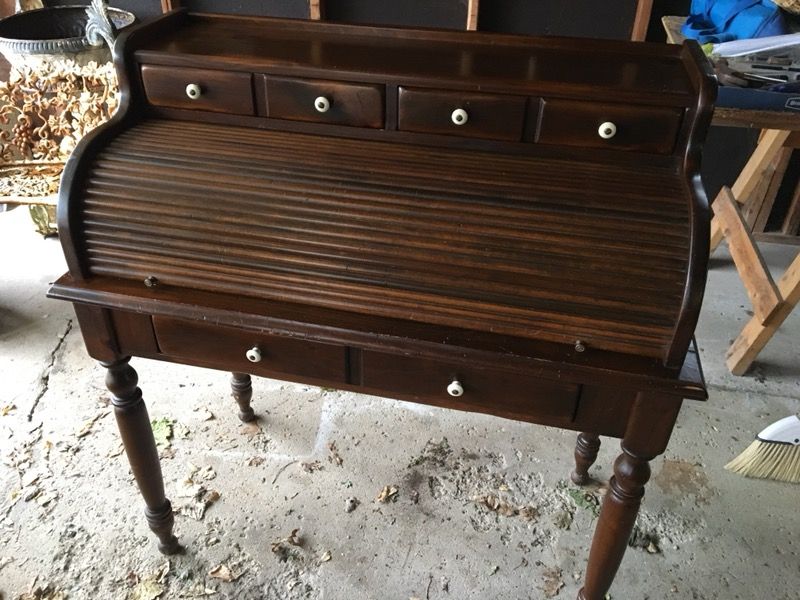 Ethan Allen Old Tavern roll top desk for Sale in Sycamore, IL OfferUp
