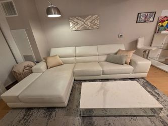 Bergamo 2-Piece Sectional Sofa – Good Condition, White Italian Leatherette – Astoria, NY