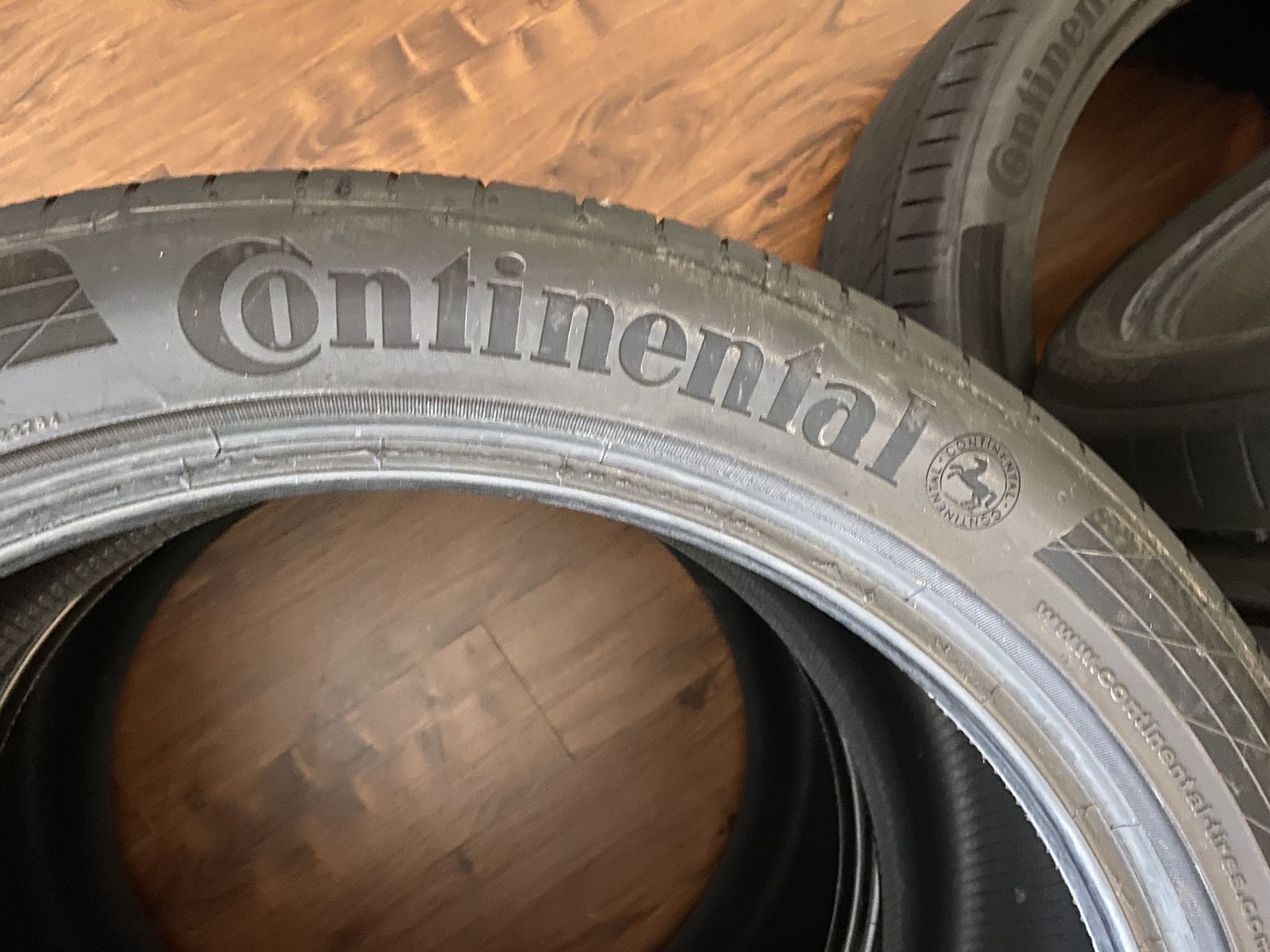 SET all 4 Continental contisport contact 5p 300 (OBO)
