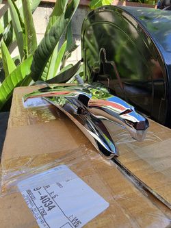 1953 chevy deluxe hood emblem and hubcaps