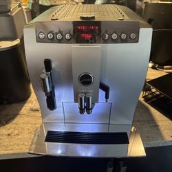 Jura Impressa Z7 Super Automatic Espresso Machine