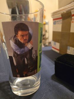 BUDDY THE ELF "HE'S AN ANGRY ELF" 16 OZ. PINT