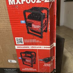 Milwaukee M18 FUEL ONE-KEY 18- volt Lithium-Ion Brushless Cordless 8-1/4 in. Table Saw Kit W/(1) 12.0Ah Battery & Rapid Charger