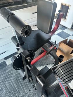 Leg Extension and Curl Machine