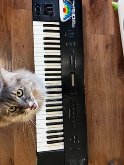 Roland S-10 synthesizer keyboard
