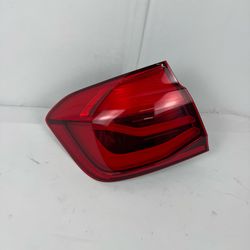 2016 2017 2018 BMW 3 series quarter panel mounted taillight