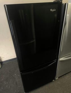 Whirlpool Bottom Freezer Black Fridge - Energy Efficient
