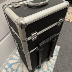 Beauty Cosmetics Train Case