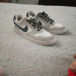 Nike 