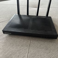 Netgear Nighthawk X8