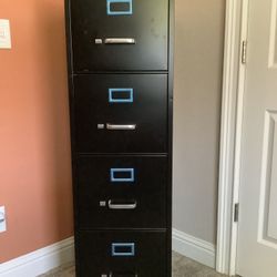 4 Drawer Locking Metal File Cabinet