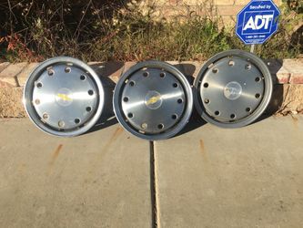3 , 1986 Chevy truck hubcaps