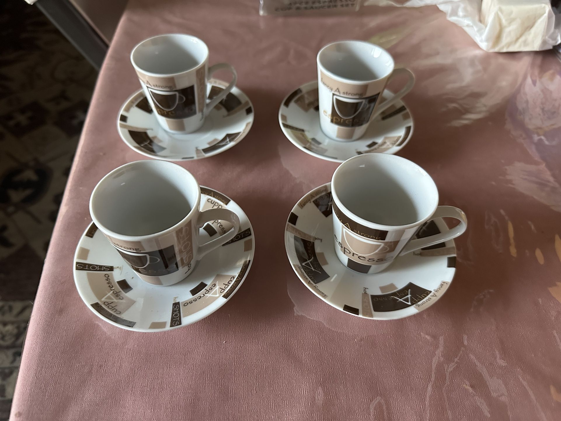 8 Pieces 4 Cups And 4 Plates For Tea Or Coffee