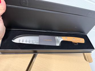 NATKINS Santoku Kitchen Knife – NEW in Gift Box – Wood Handle