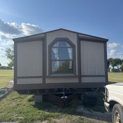 Single Mobile Home 