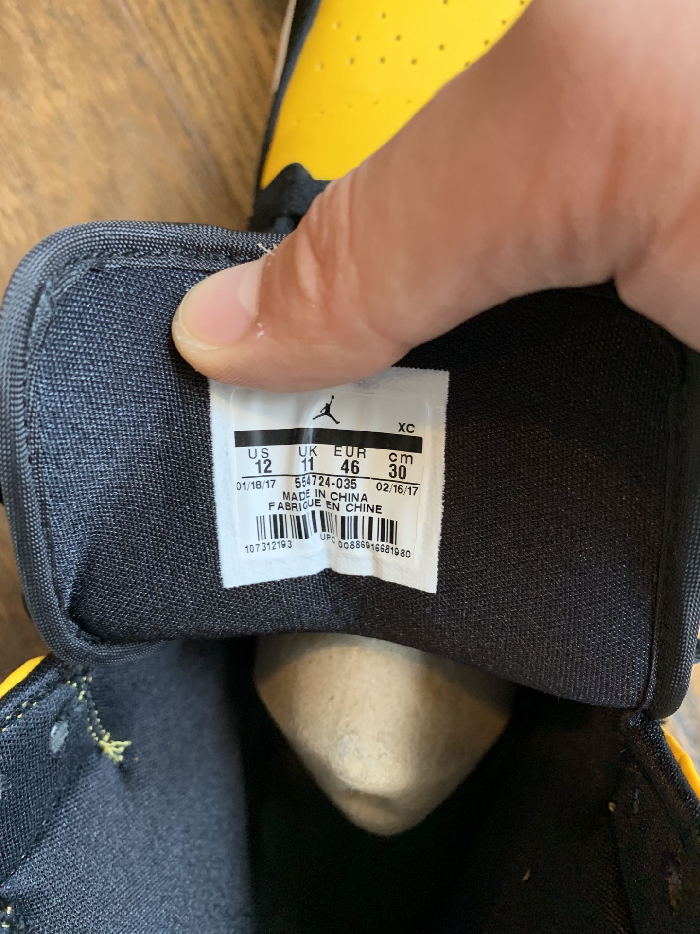 Jordan 1’s Black & Yellow size 12 for Sale in Lake Worth, FL - OfferUp