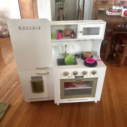 Kids Little Chef’s Mayfair Classic 