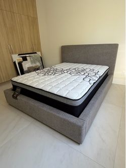 •  Elite Bamboo Luxe  Queen  12” pillow top.      New mattress in a plastic sealed.     We offer same day delivery  Venta de colchones  ☎️📲call or Te