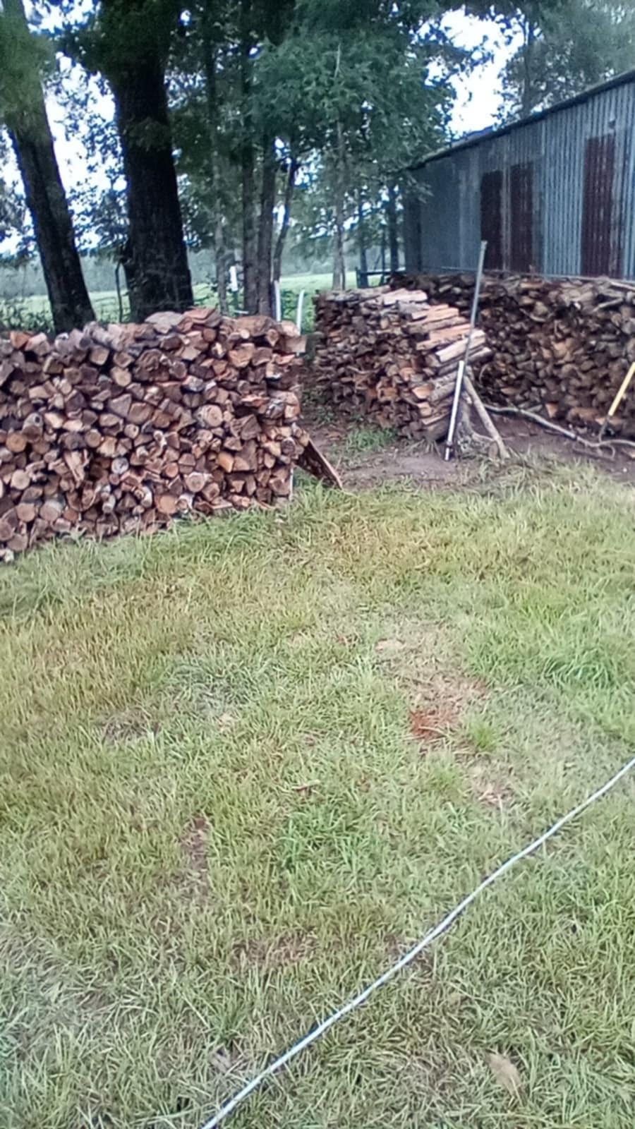 Seasoned Oak Firewood