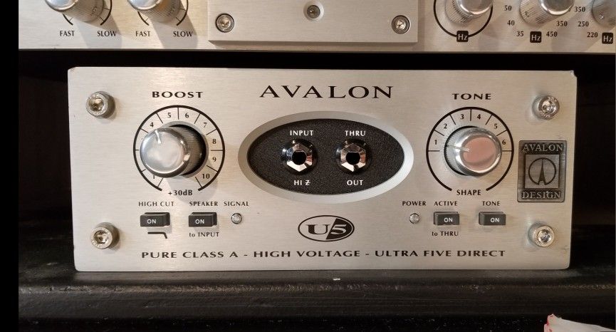 Avalon U5 - Class A, DI / Preamp & Rack Ears