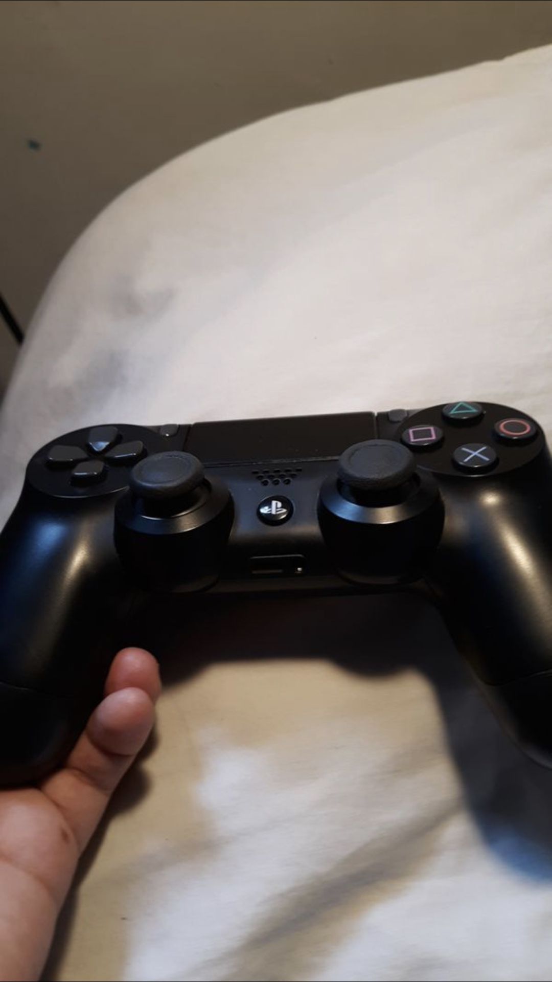 PS4 controller