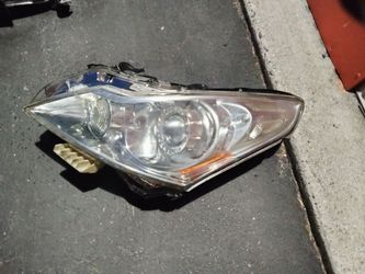 2008-2013 Infiniti G37 sedan headlight with light bulbs and accessories OEM