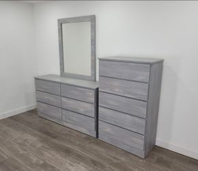 Dresser Whit Mirror And Chest  - Cómoda Con Espejo Y Gavetero