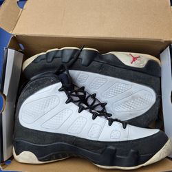 Retro Air Jordan 9