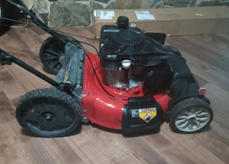 Troy Bilt 21" 6.5 H/P High Wheel Self Propelled Mower