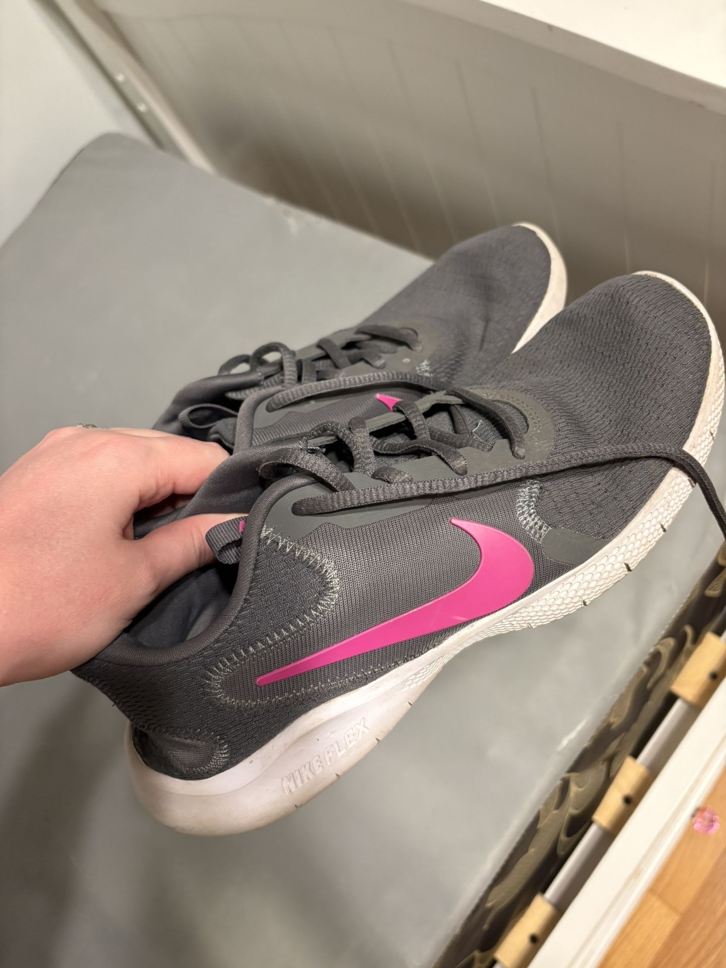 Women’s Nike Gym Shoes Size 9