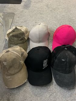 Lot of 6 Mixed women’s Caps