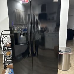 Refrigerator-Frigidaire Gallery