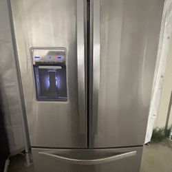   Whirlpool Stainless Steel French Door Refrigerator 