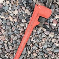Pipe  Wrench