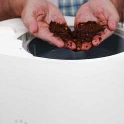 Counter Top  compost genie LOMI