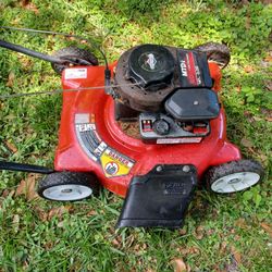 Lawn Mower MTD Easy To Push Start Right Up Good Conditions Ready For Work 