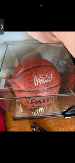 Magic Johnson basketball