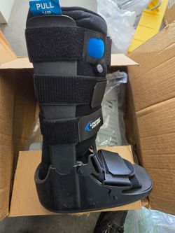New walker fracture boot