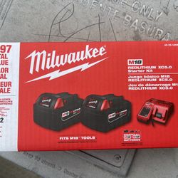 MILWAUKEE BATTERY KIT (2) Battery (1) Charger 