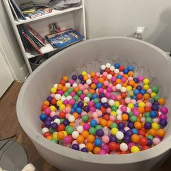 Large Ball Pit