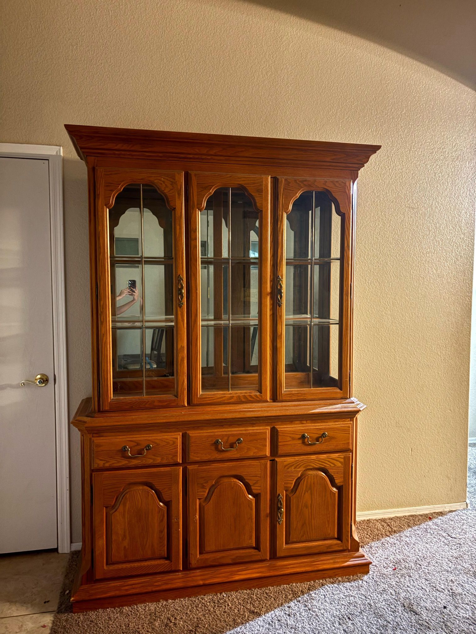 Glass Hutch / Cabinet