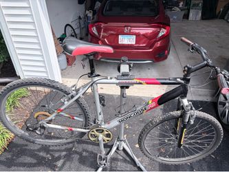 Mongoose Mountain Bike College bike