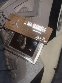 A Ma Maniere Jordan 4 Size 8