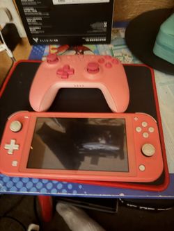 Nintendo lite pink with 8bito controller
