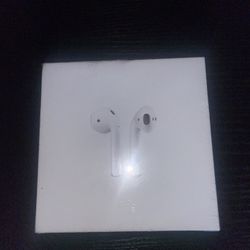 AirPods With Wireless Charging Case 